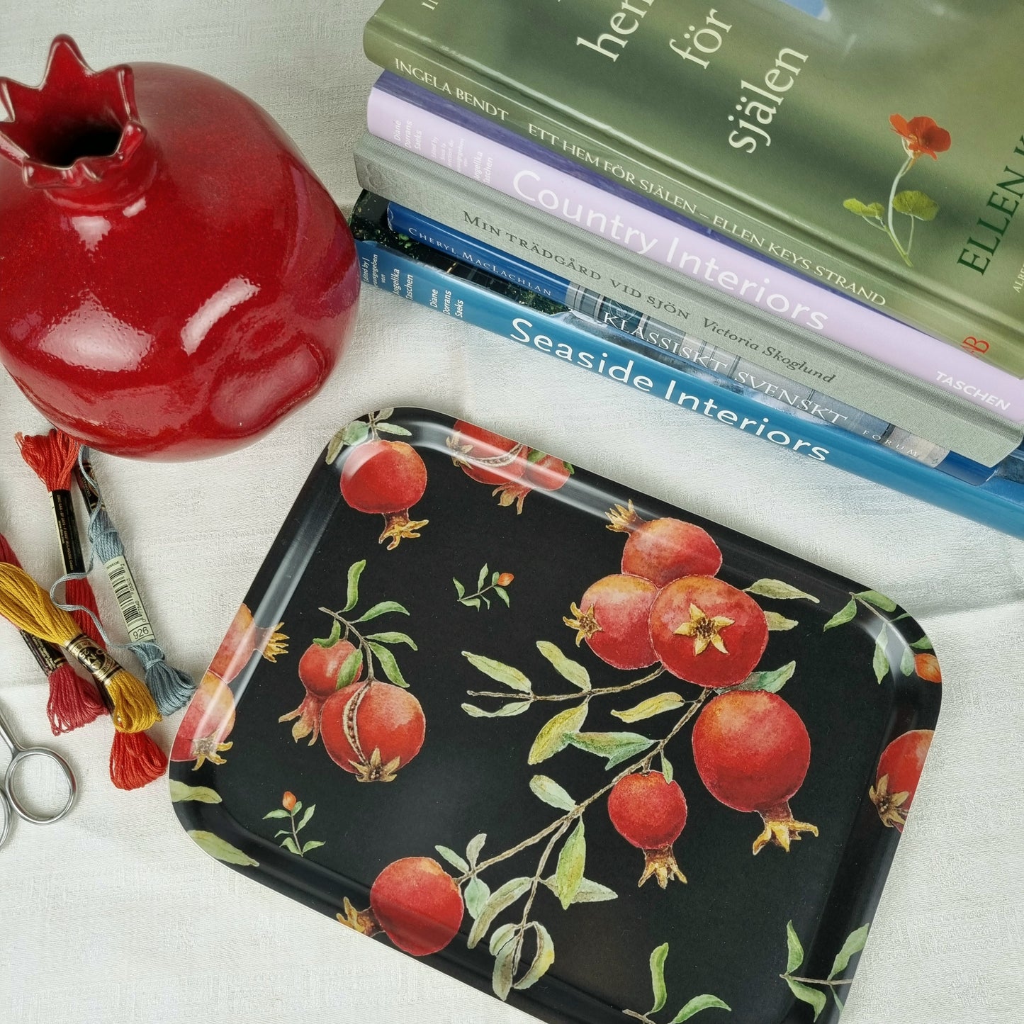 Bricka Pomegranate Black 27x20 cm