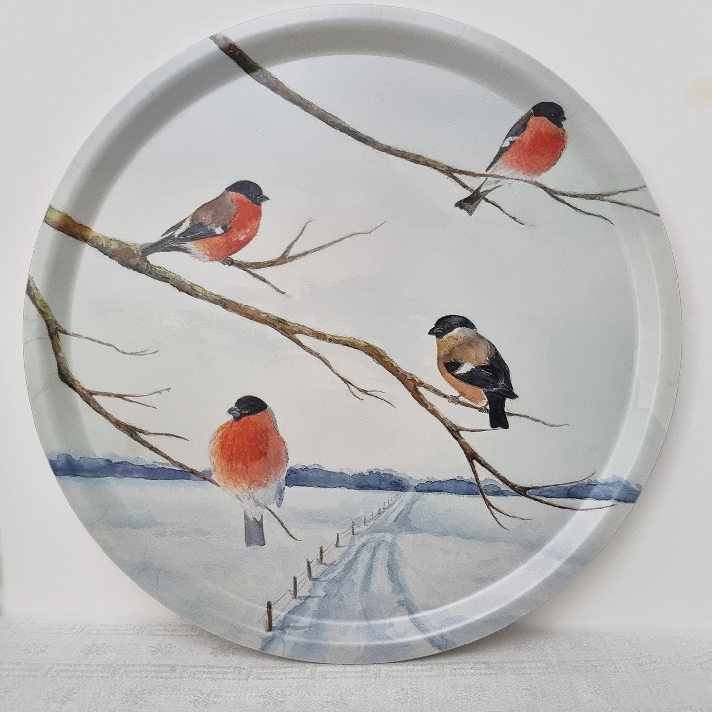 Bricka Domherrar på vinterkvist Rund 38 cm